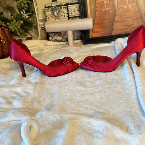 Shoes high heels Fiona brand worn once Beautiful! - Picture 4 of 7